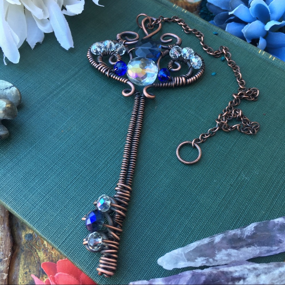 ❤️SOLD❤️Copperwrapped crystal gemstone sun catcher - Picture 4 of 8